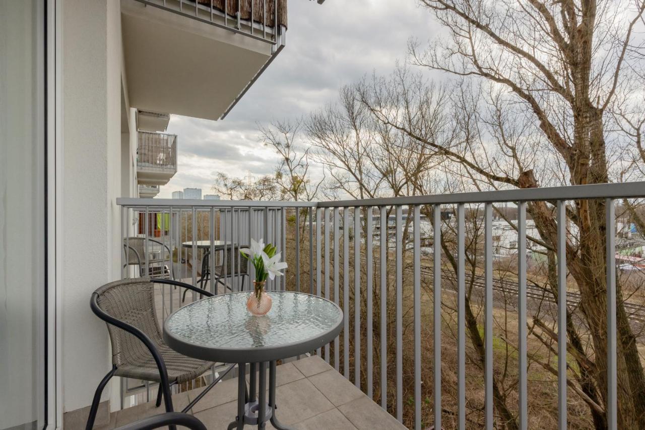 Apartament Wola With Balcony Sokolowska By Renters