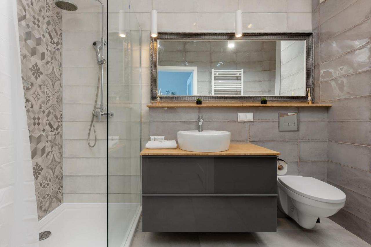 Wola With Balcony Sokolowska By Renters