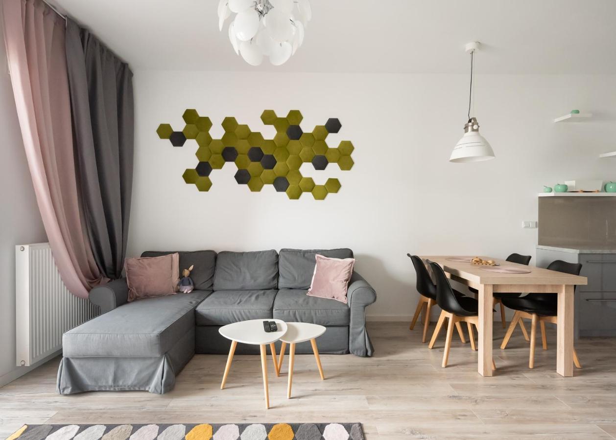 Ursynow Geometric Homey Apartment