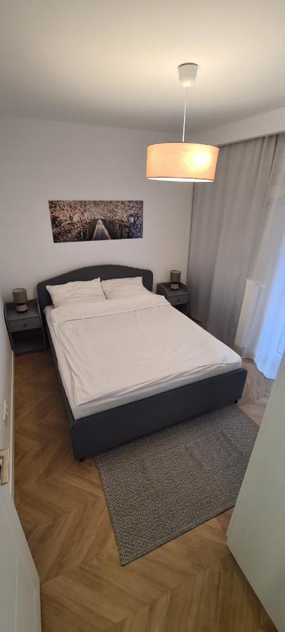 Bohema Praga - New Lux Near Metro And With Bedroom Warsaw