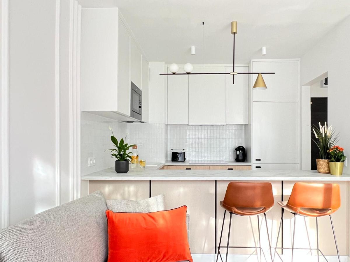 Gustowny Przy Metrze Apartamento Varsóvia