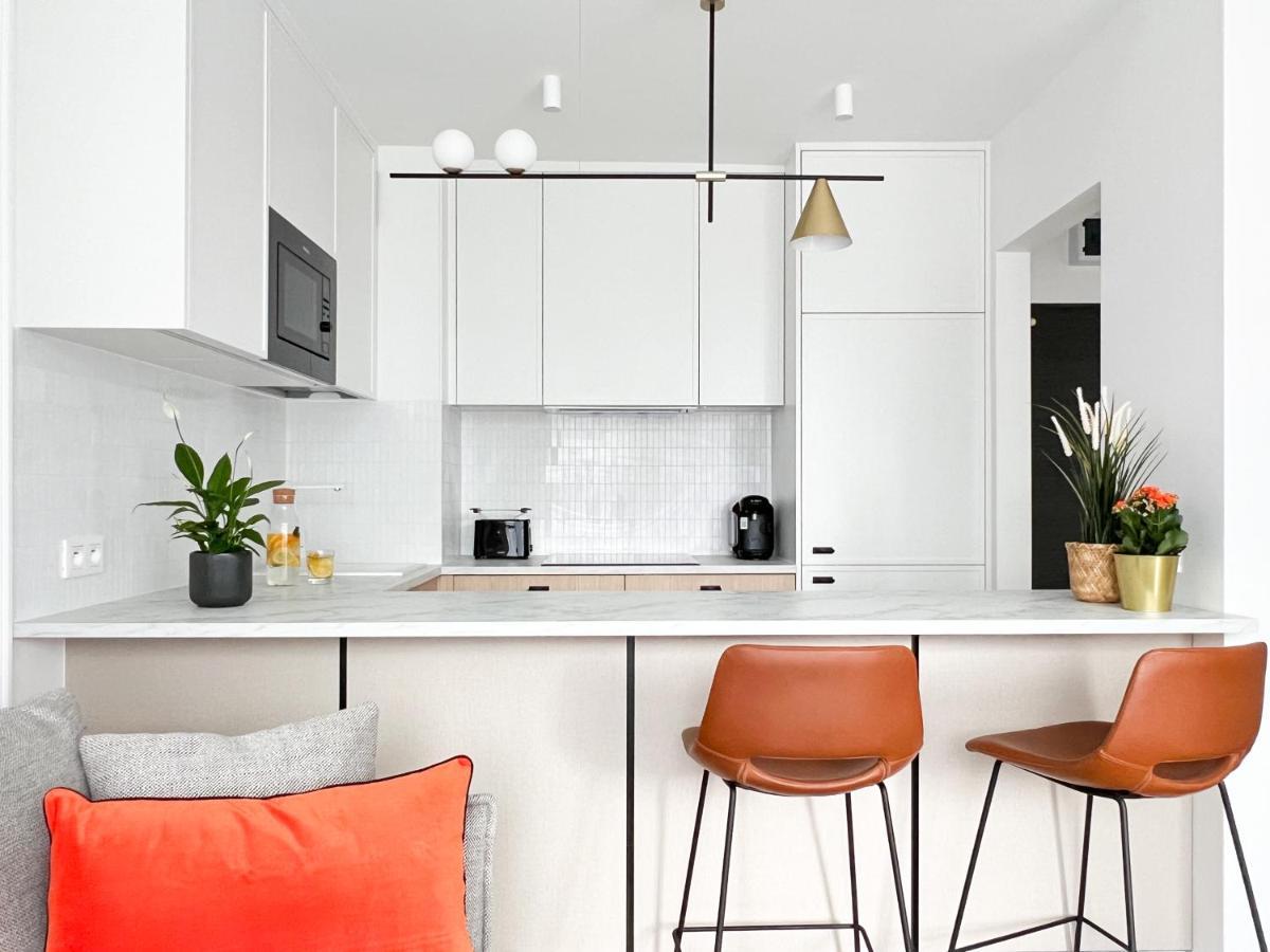 Apartamento Gustowny Przy Metrze Varsóvia