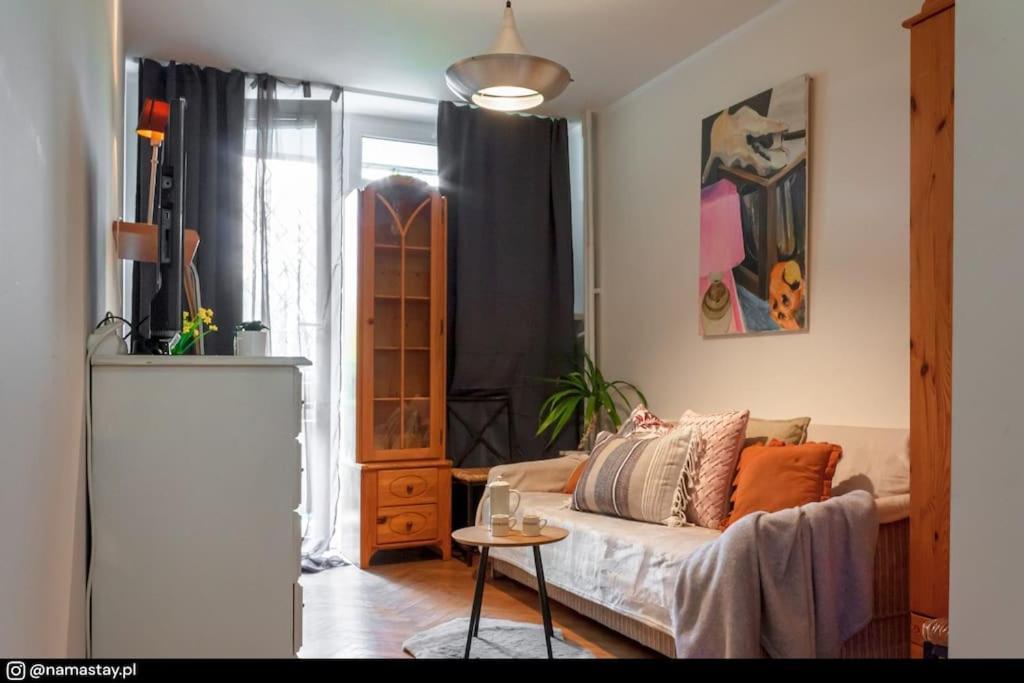 Apartment Spacious Retro Flat Close To National Stadium Warsaw