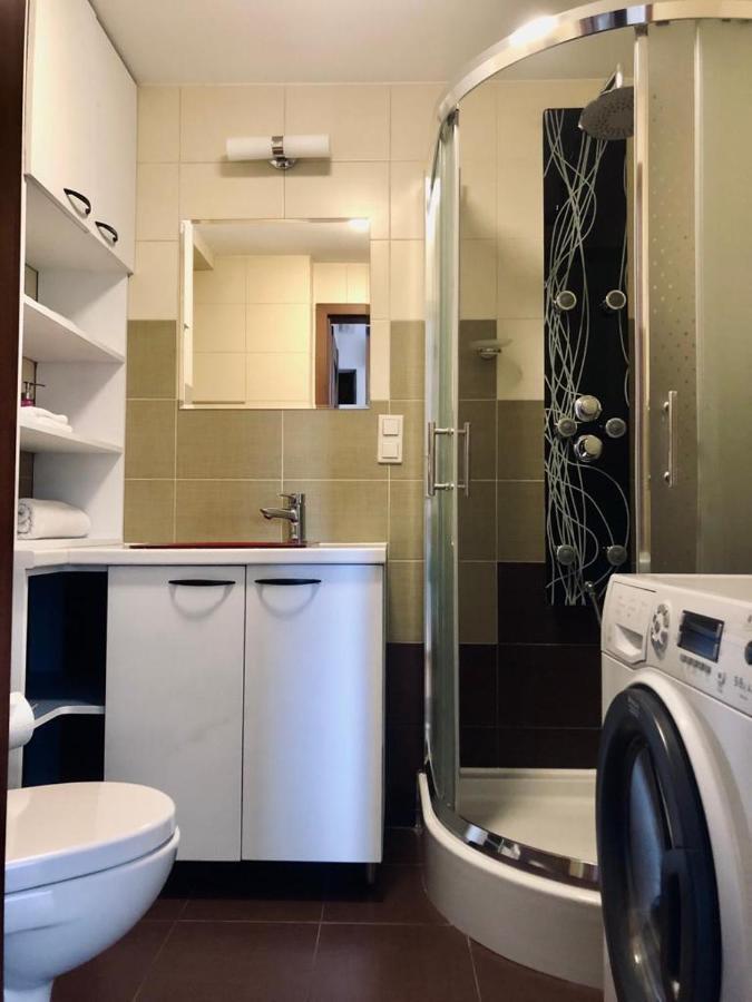 Oomph Downtown Apartment *