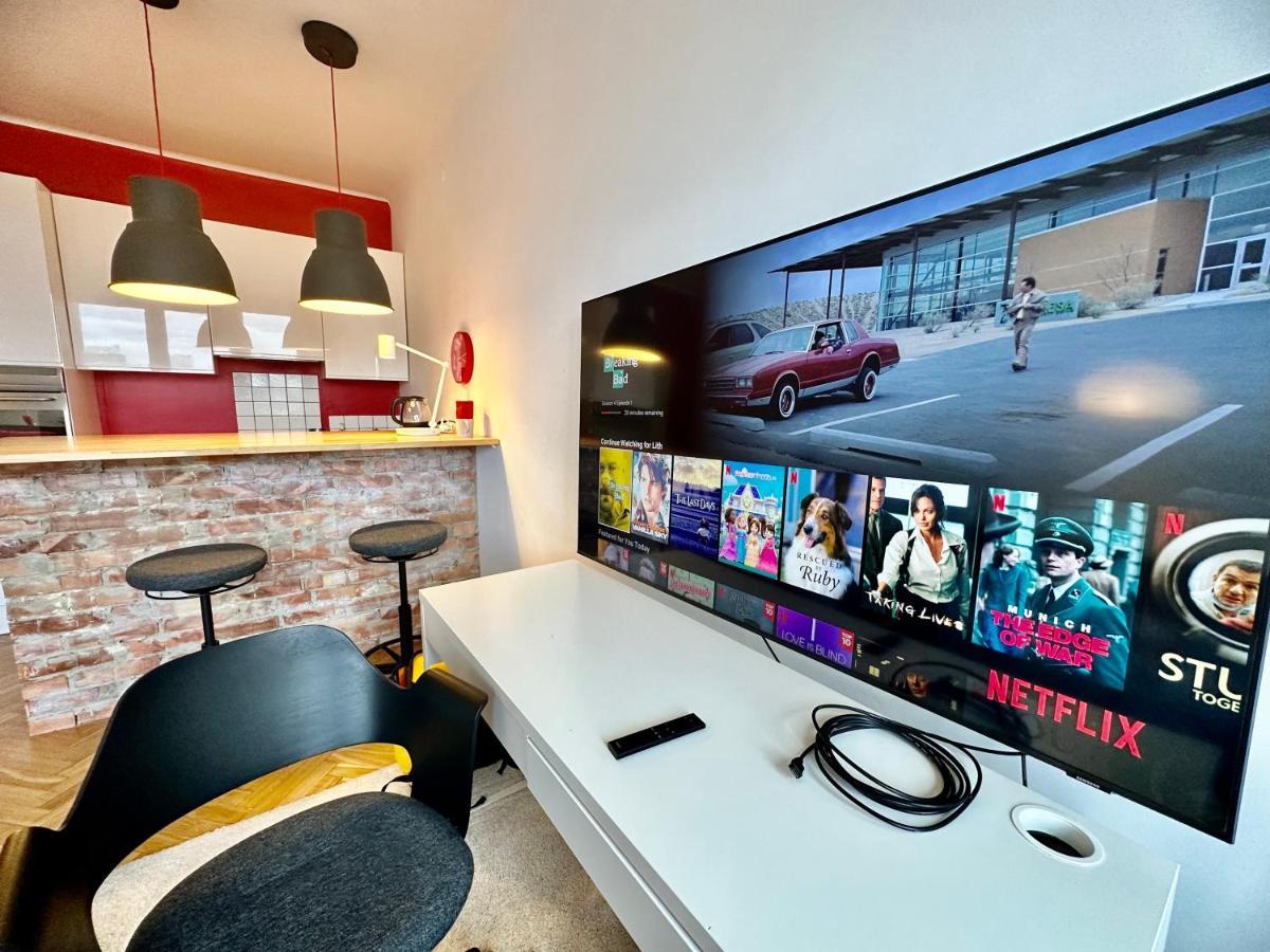 Super Beauty Metro Wifi 65'tv Netflix Hbo Appletv+