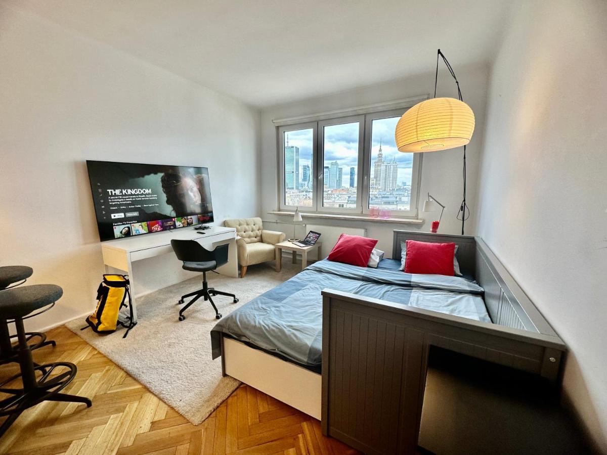 Super Beauty Metro Wifi 65'tv Netflix Hbo Appletv+ Warsaw