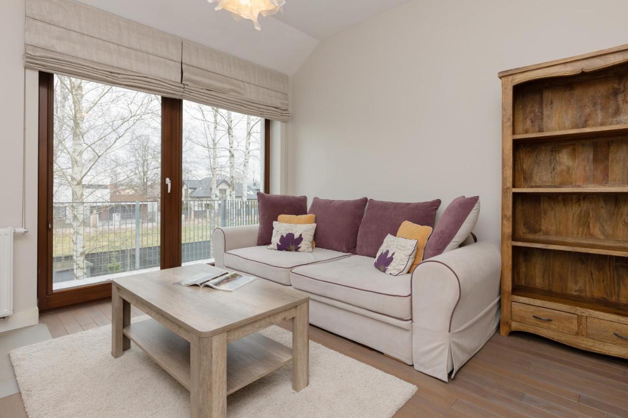 Three-bedroom Family House With Garden Nowa Wies By Renters * Warsaw