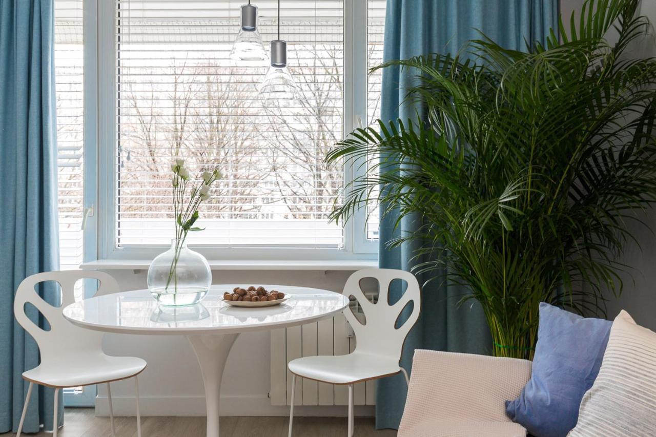 Bielany: Metro-adjacent With Catered Meals & Parking Apartment Warsaw
