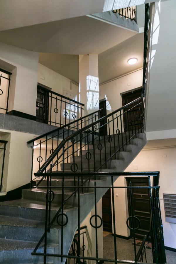 Apartment Modernist In The Old Town
