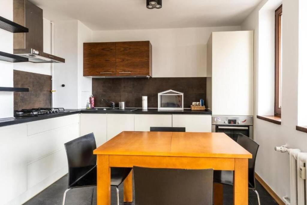 Apartment Zamkniete Center Twarda - Spacious One Bedroom *