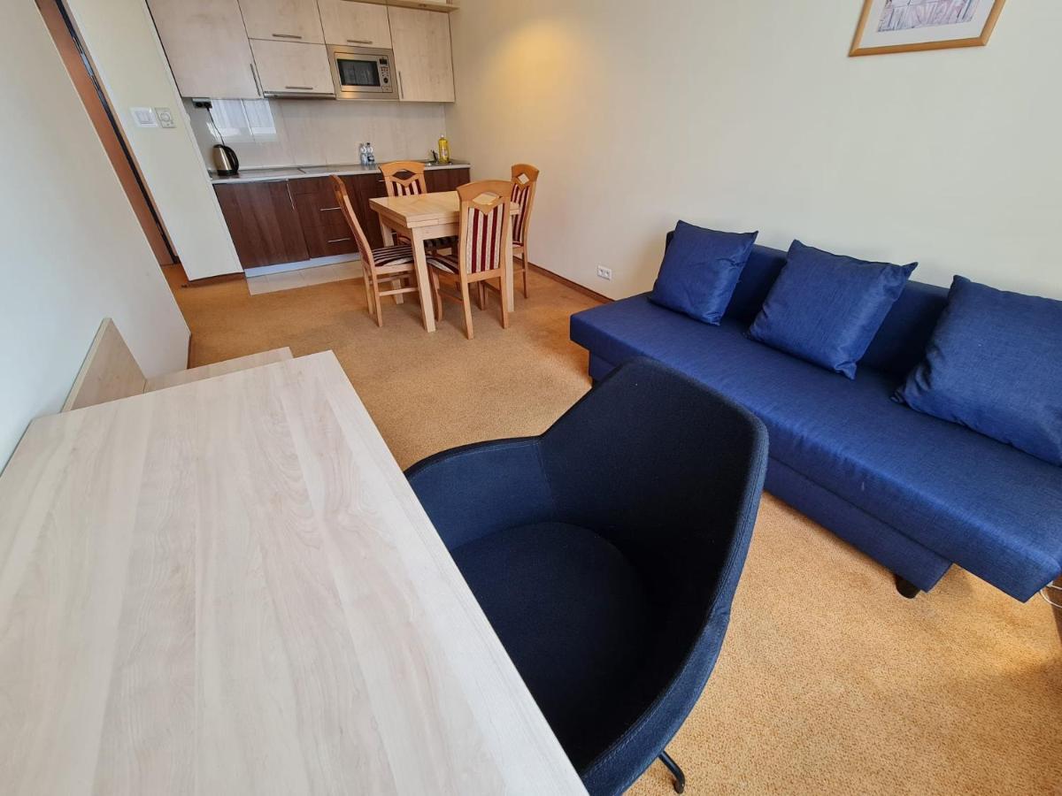 10q - Z6 802 Apartamento *