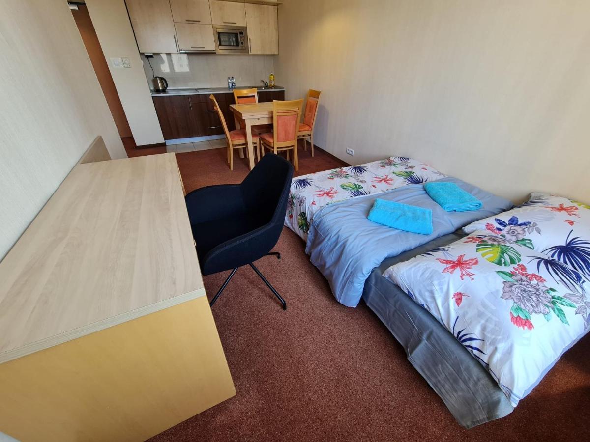 Apartment 10q - Z6 902 *