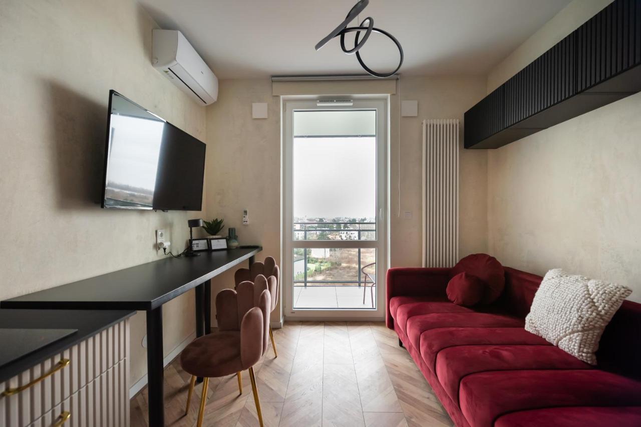Apartment Wlochy Ruby