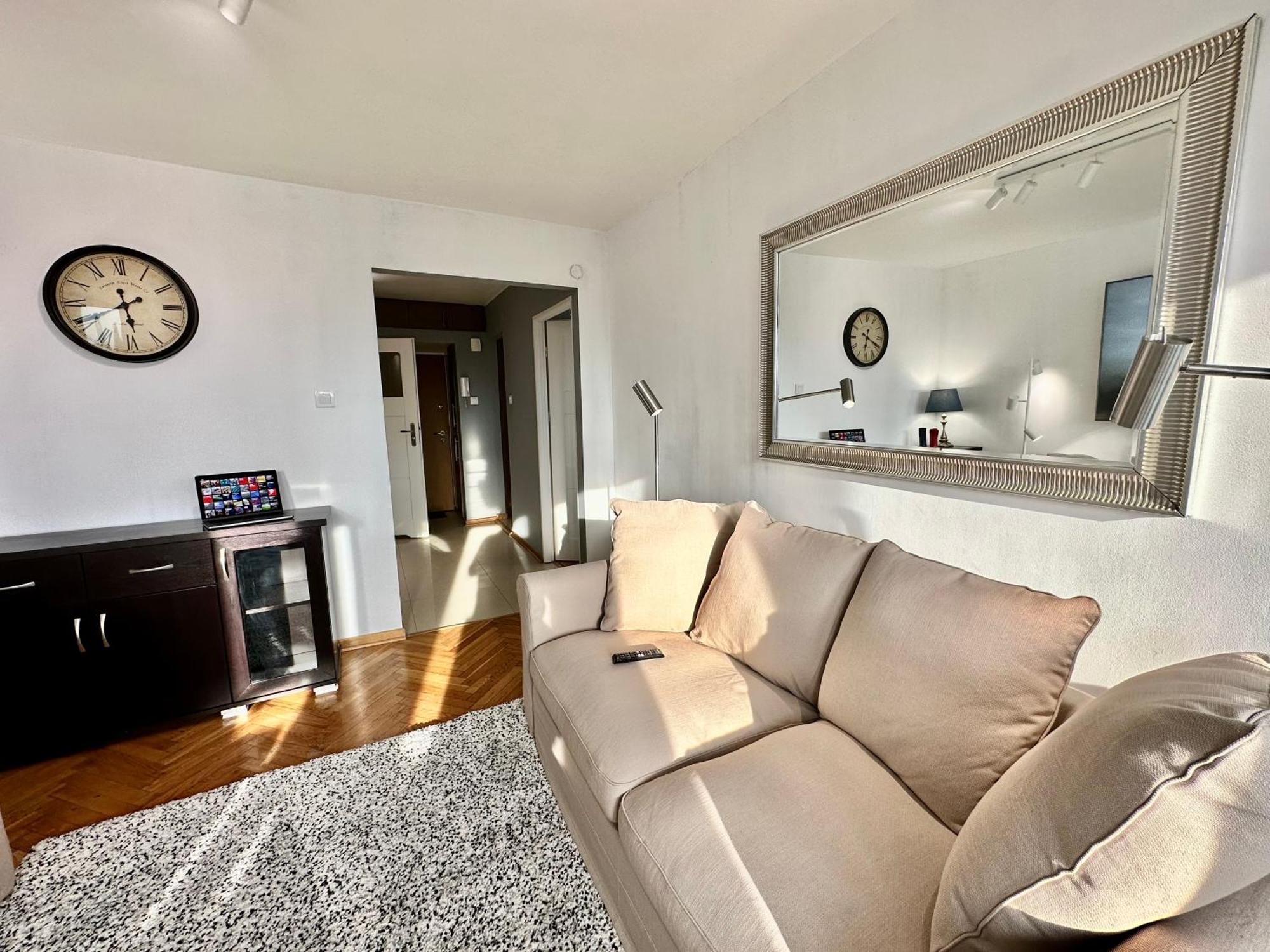 Apartment View Metro Wifi 1gb 80'tv Netflix Disney+ Hbo