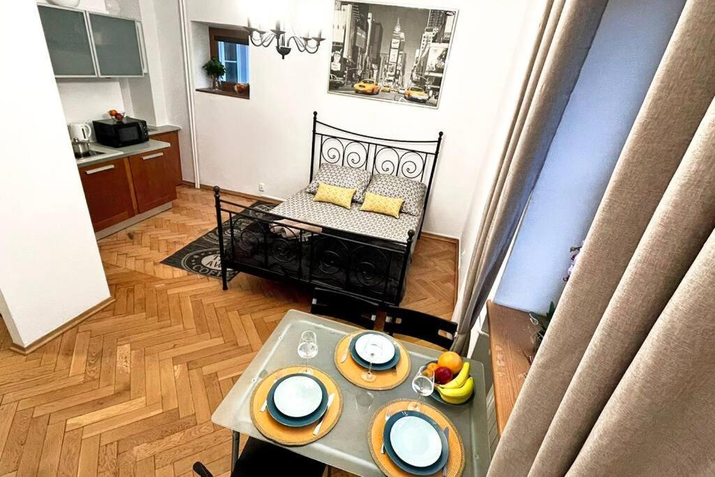 Apartament Marszalkowska 140 , Metro Swietokrzyska Warszawa