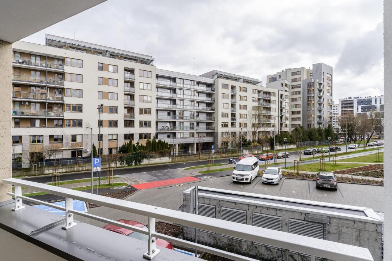 Stylish Flat Near The Chopin Airport Warschau