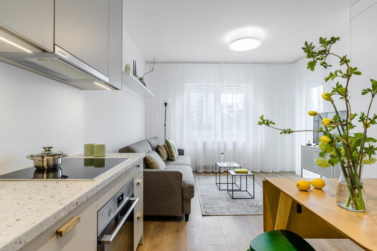 Stylish Flat Near The Chopin Airport