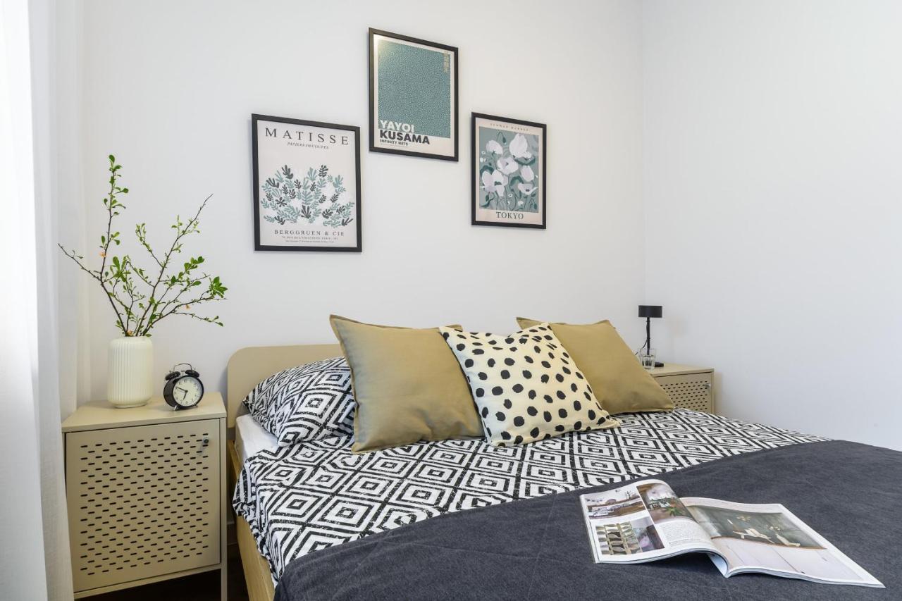 Stylish Flat Near The Chopin Airport Apartment