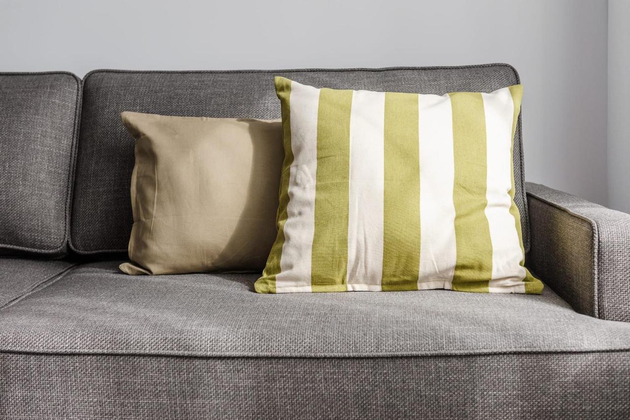 Apartment Stylish Flat Near The Chopin Airport