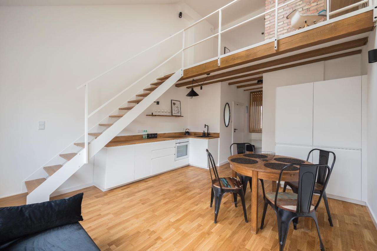 Rondo Wiatraczna Loft Apartment Warsaw
