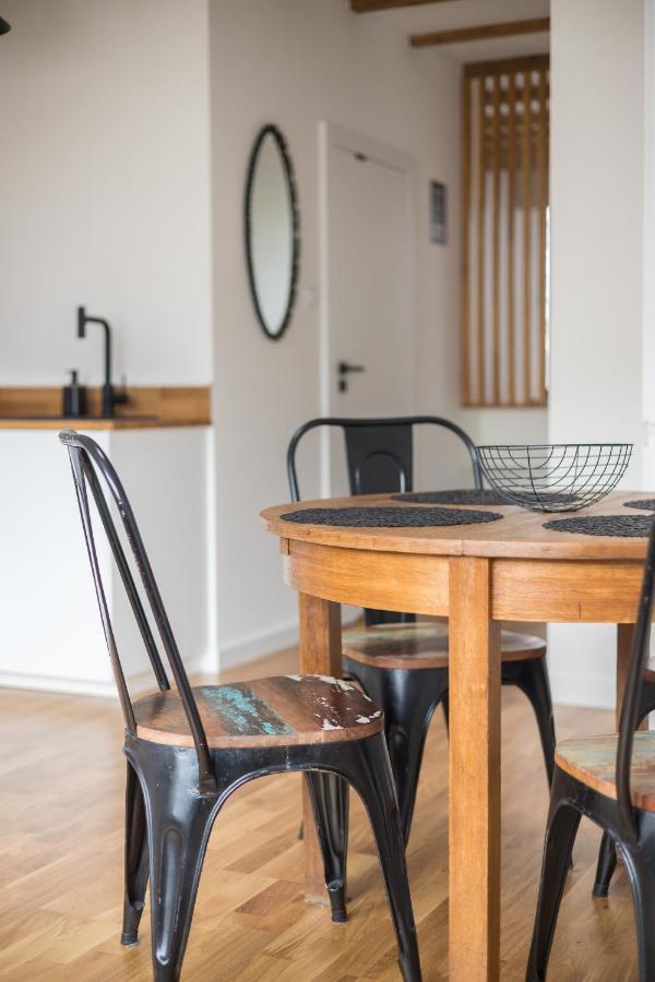 Rondo Wiatraczna Loft Apartment *