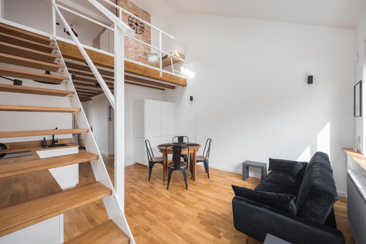 Rondo Wiatraczna Loft Warsaw