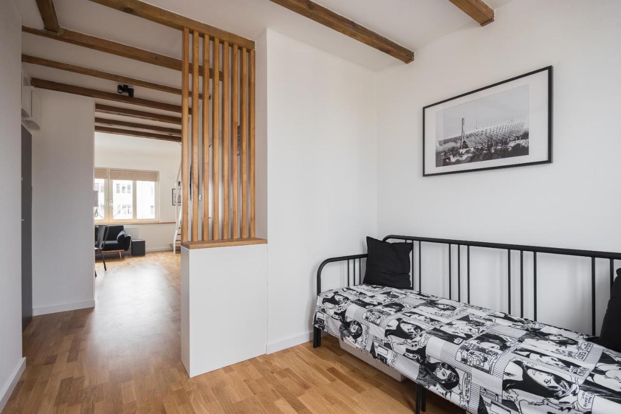 Rondo Wiatraczna Loft Apartment Warsaw