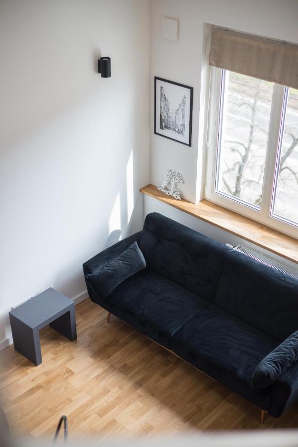 Rondo Wiatraczna Loft Apartment