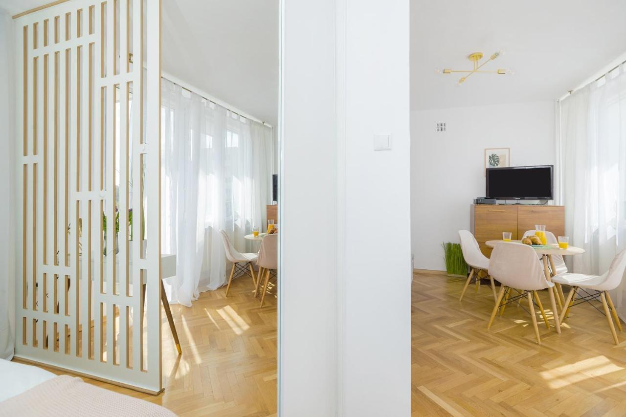 Shortstaypoland Niecala * Warszawa
