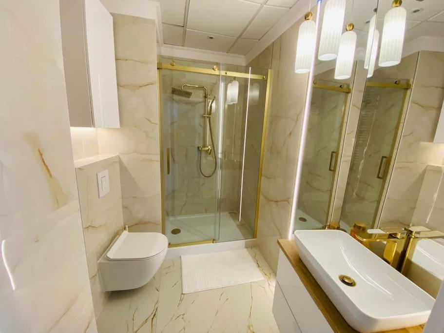 Apartamento Gustowny Na Woli Varsóvia
