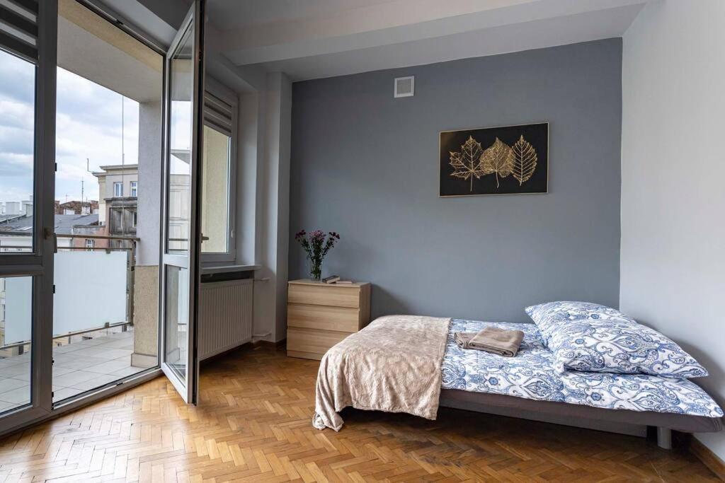 Krucza 17, Centrum Apartament *