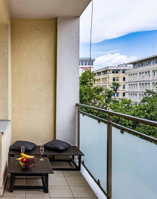 Apartament Krucza 17, Centrum