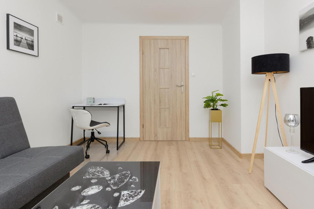 Cozy In The City Center Mazowiecka By Renters Warschau