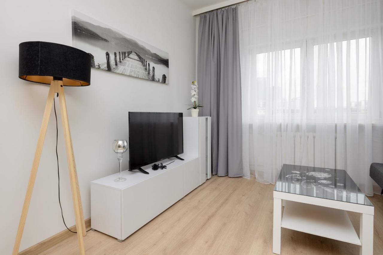 Cozy In The City Center Mazowiecka By Renters Apartment
