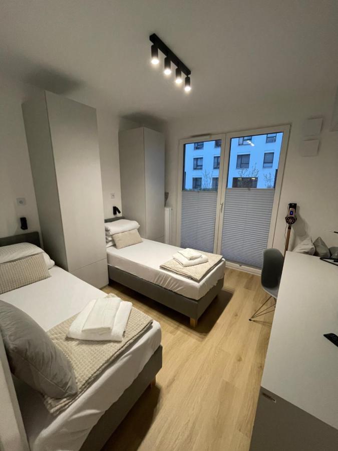 Apartament 4 Bed 2 *