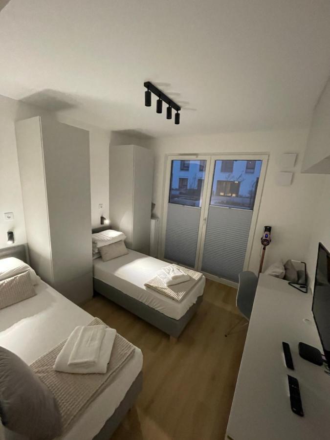 Apartament 4 Bed 2