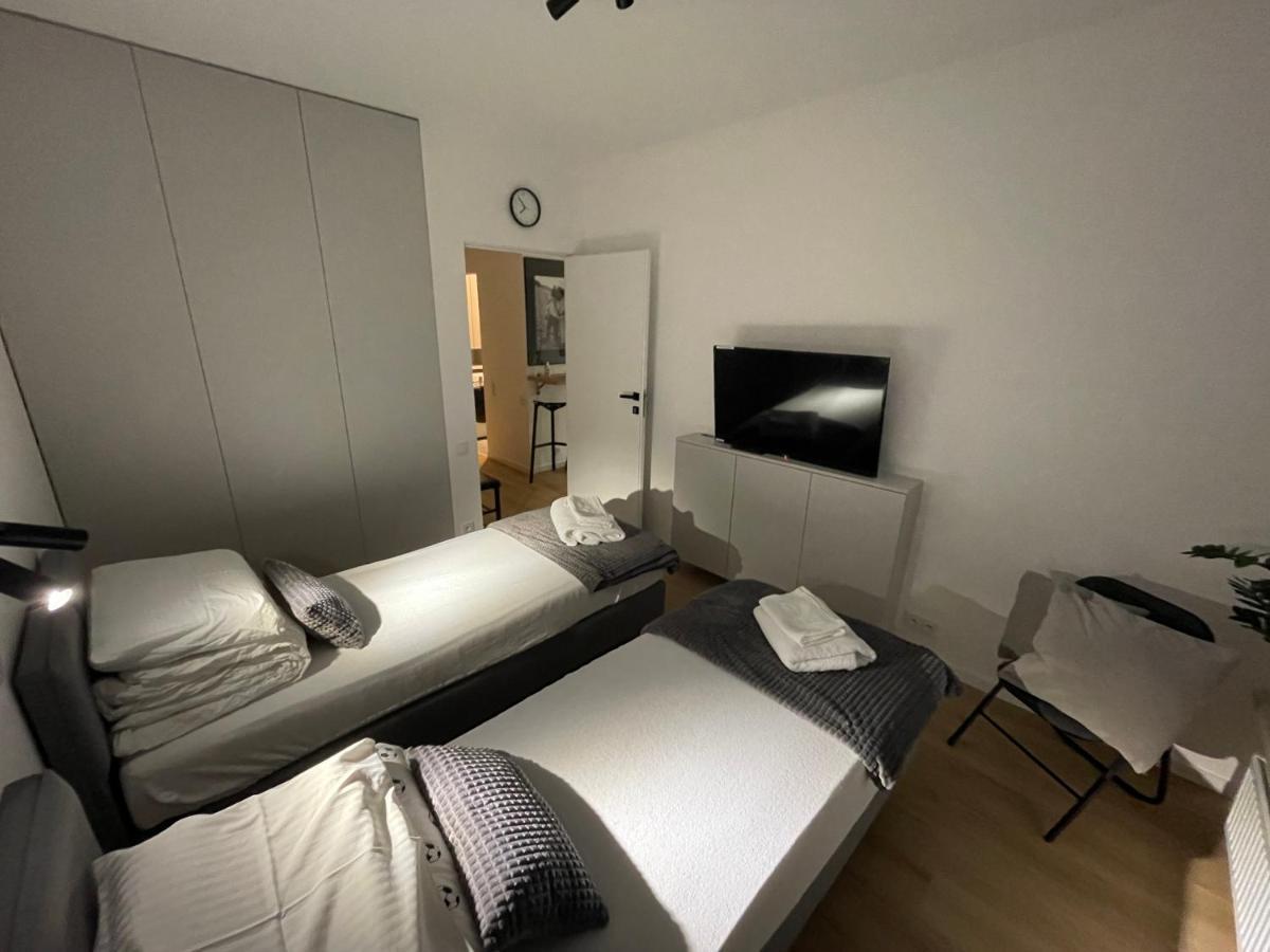 Apartament 4 Bed 2 Warszawa