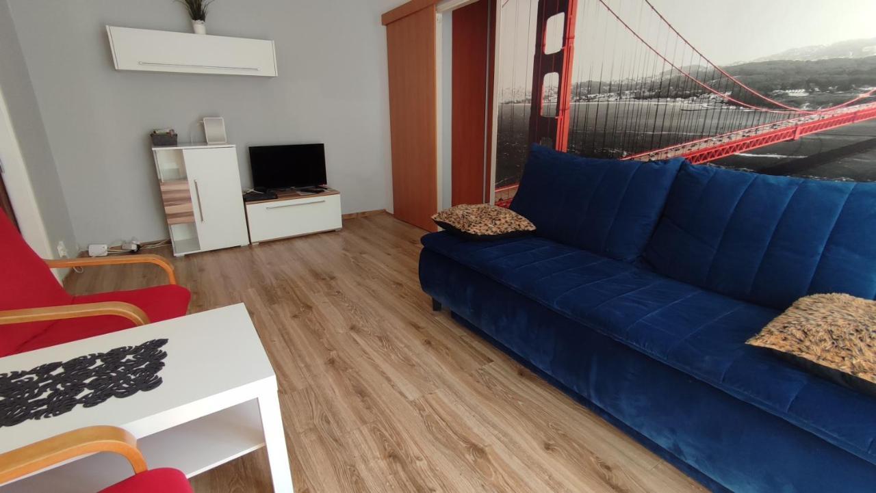Centrum - Metro Rondo Onz Apartment *
