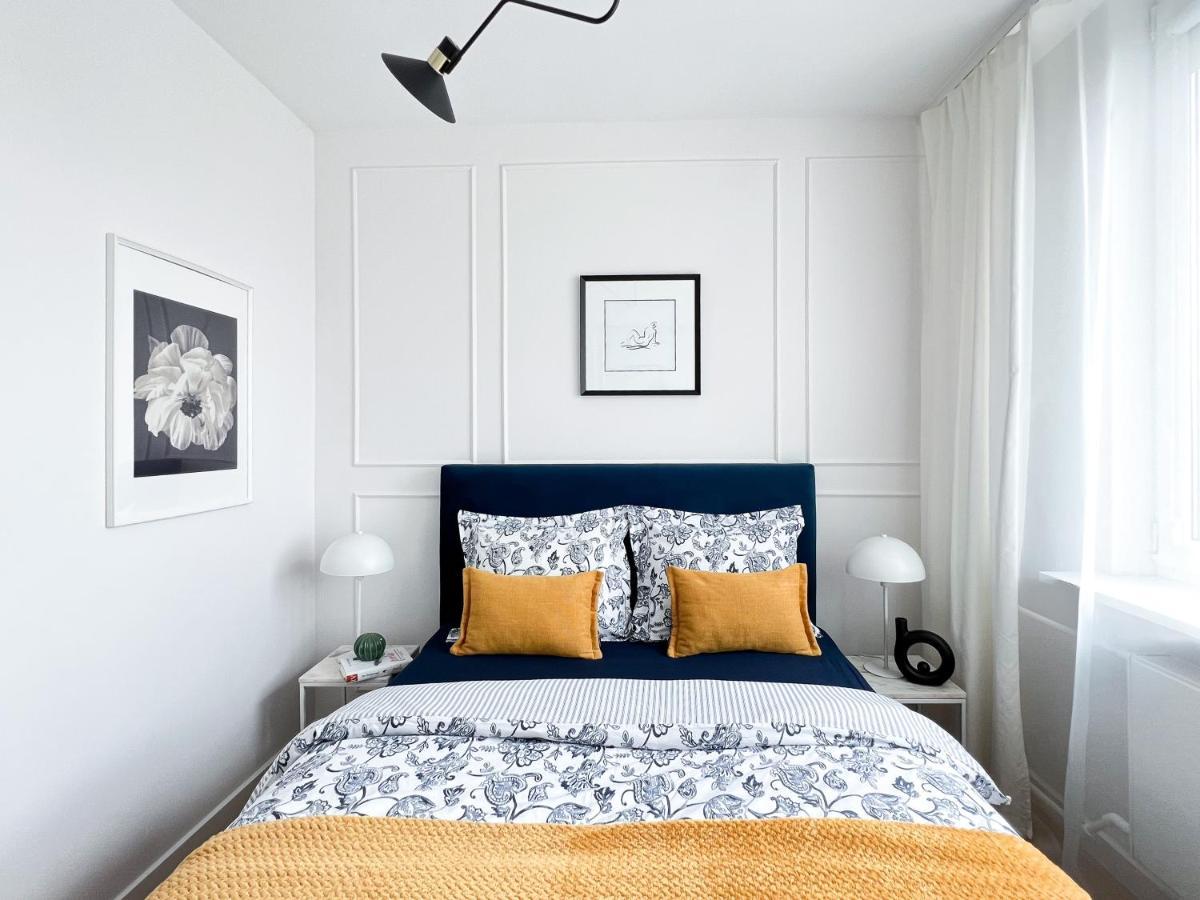 Stylowy Przy Metrze Apartment Warsaw