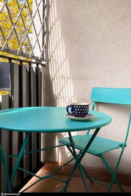 Spacious Retro Flat Close To National Stadium Warsaw