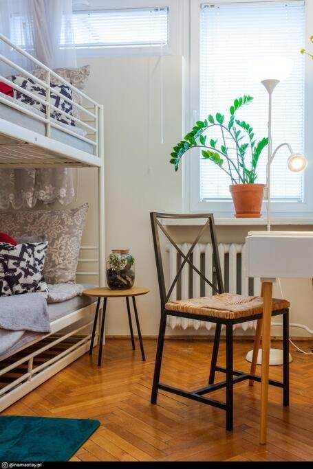 Spacious Retro Flat Close To National Stadium Apartment Warsaw