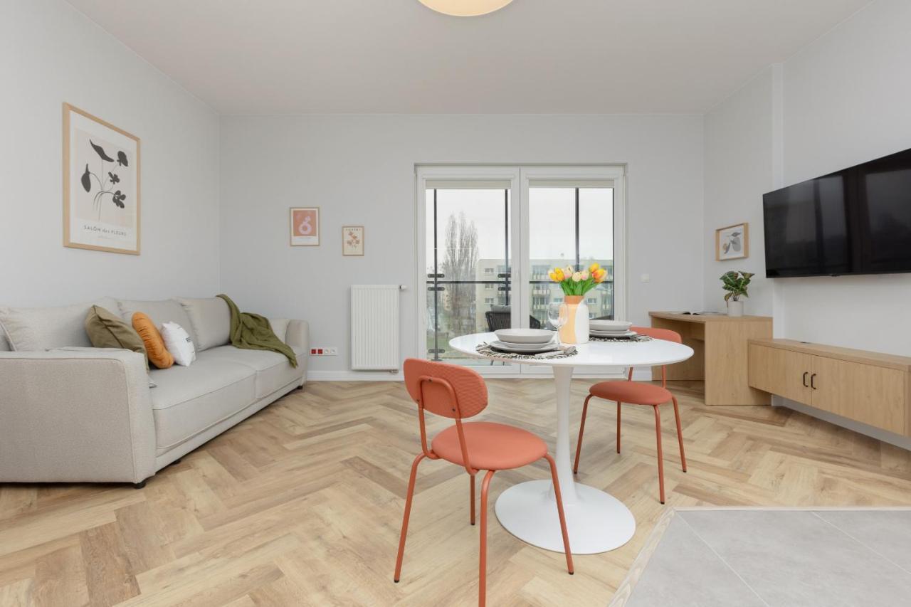 Business Kasprzaka With Parking By Renters * Varsóvia