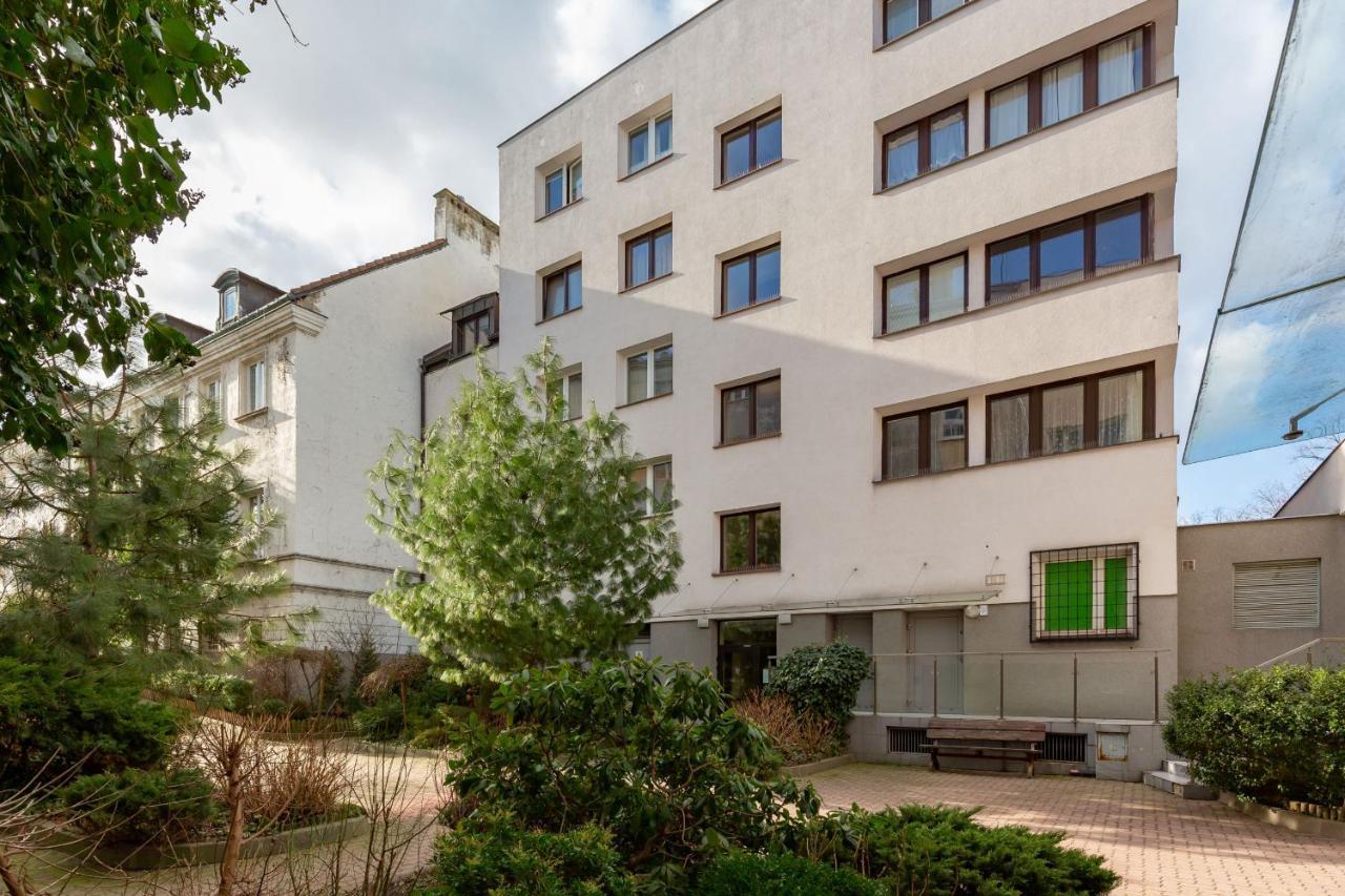 Old Town By Renters * Warsaw