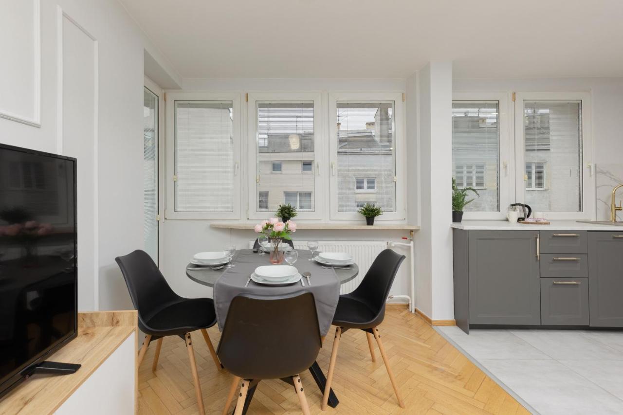 Old Town By Renters Apartment Warsaw
