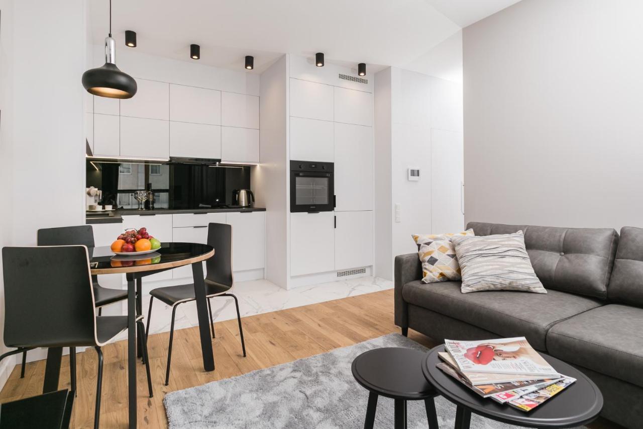 Apartment Golden - Mennica Warschau