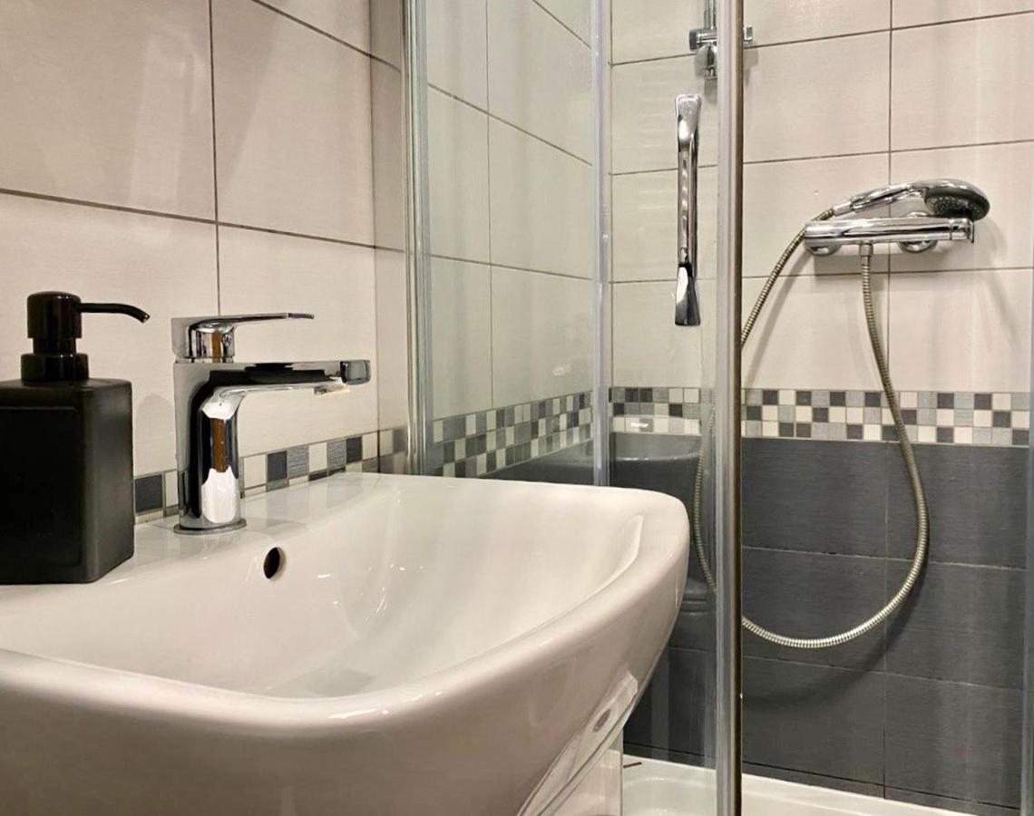 Apartment K22 Postepu 10 Aparts *