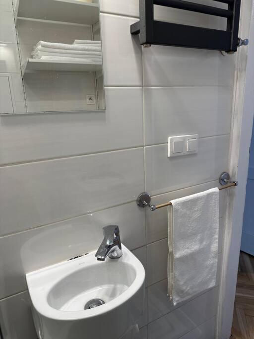 Apartment Stary Mokotow, Z Ogrodkiem *