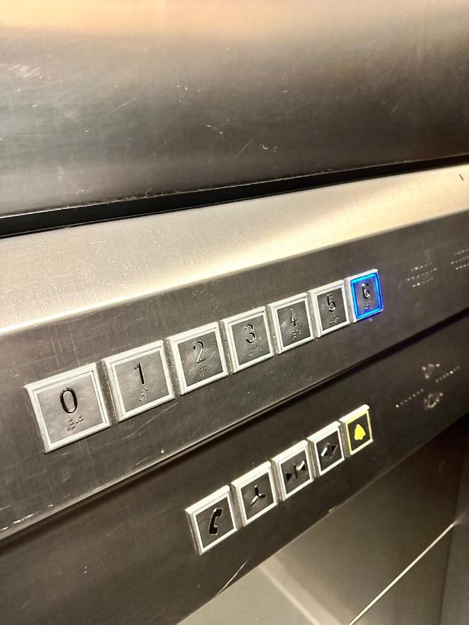 Super Beauty Metro Wifi 65'tv Netflix Hbo Appletv+ Apartment *