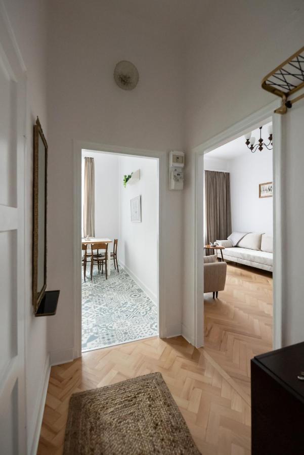 Wilcza Modern Prl Apartament Warszawa