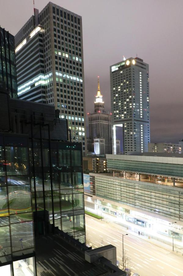 Falcon Center 2 Metro Zlote Tarasy Warszawa
